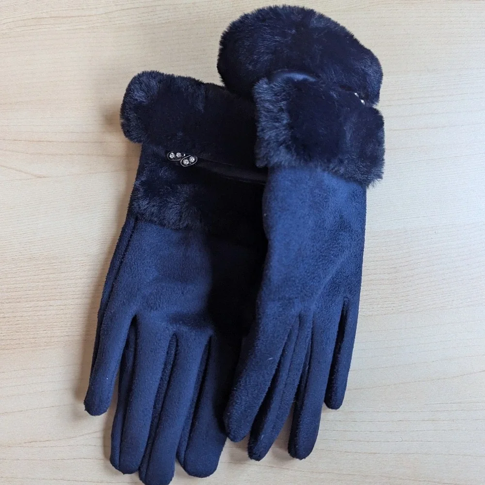Navy Blue Faux Suede Gloves with Faux Fur Cuffs and Rhinestone Charm NWOT